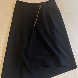 Asymmetrical skirt